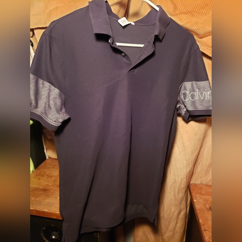 Medium short sleeve black Calvin Klein Shirt